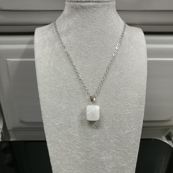 Natural Quartz Crystal Necklace Gemstone Pendant Stainless-Steel Chain 20" - Picture 11 of 17